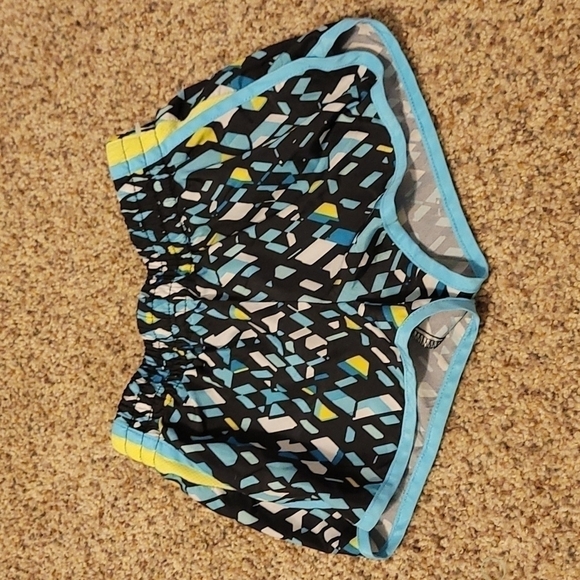 Champion gym shorts with built in undies XS 4/5 - Picture 1 of 5